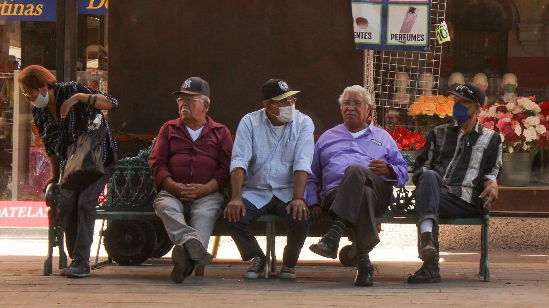 Tercera edad Viejitos centro de Hermosillo 3